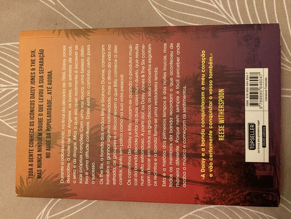 Livro Daisy Jones & The Six