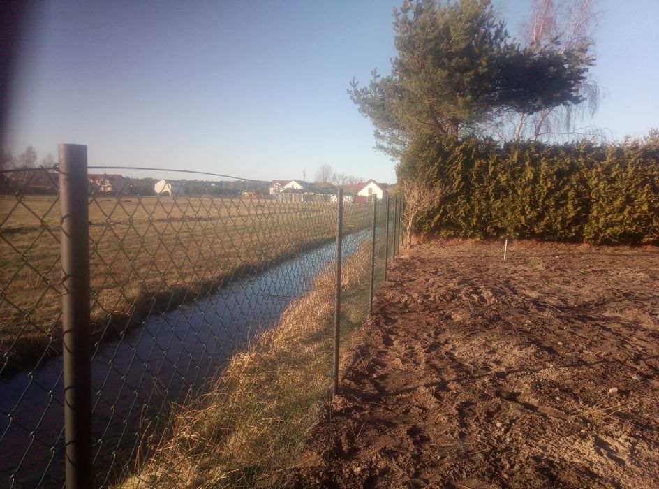 Montaż ogrodzeń studnie