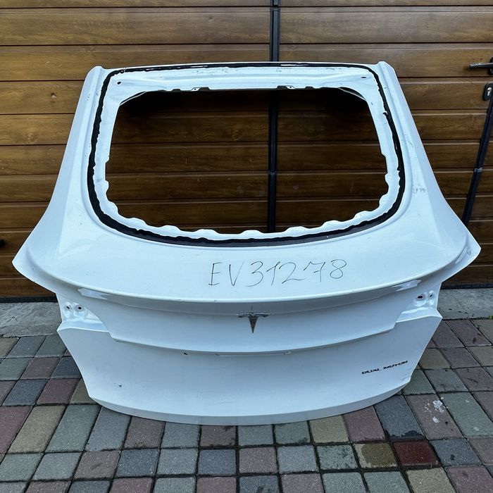 Кришка багажника, ляда tesla model y ev31278