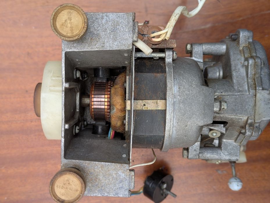 Привід кухонного комбайна мрія 2 без пластикового корпусу, як на фото