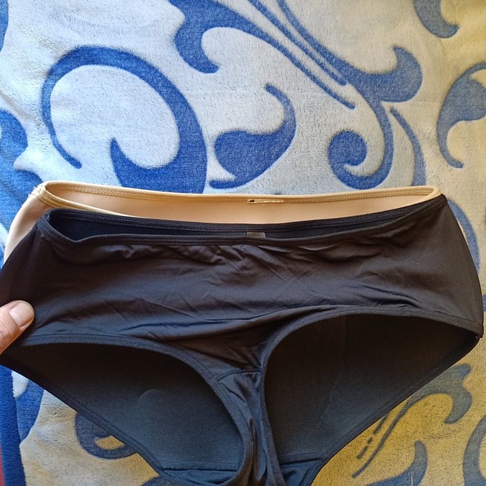 Do odbioru majtki push up, powiększające pośladki . Rozmiar L