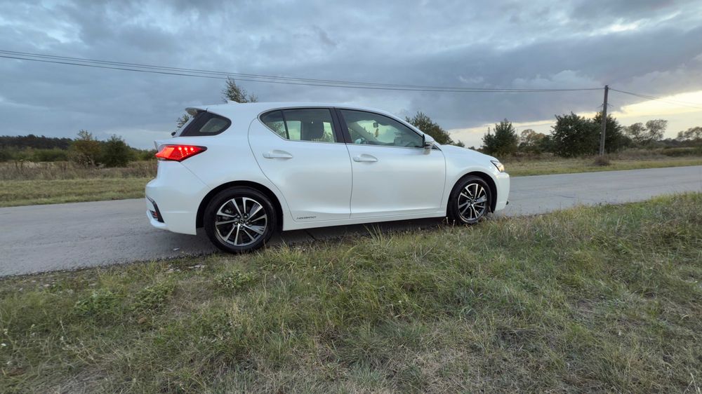 Lexus CT200h Elegance