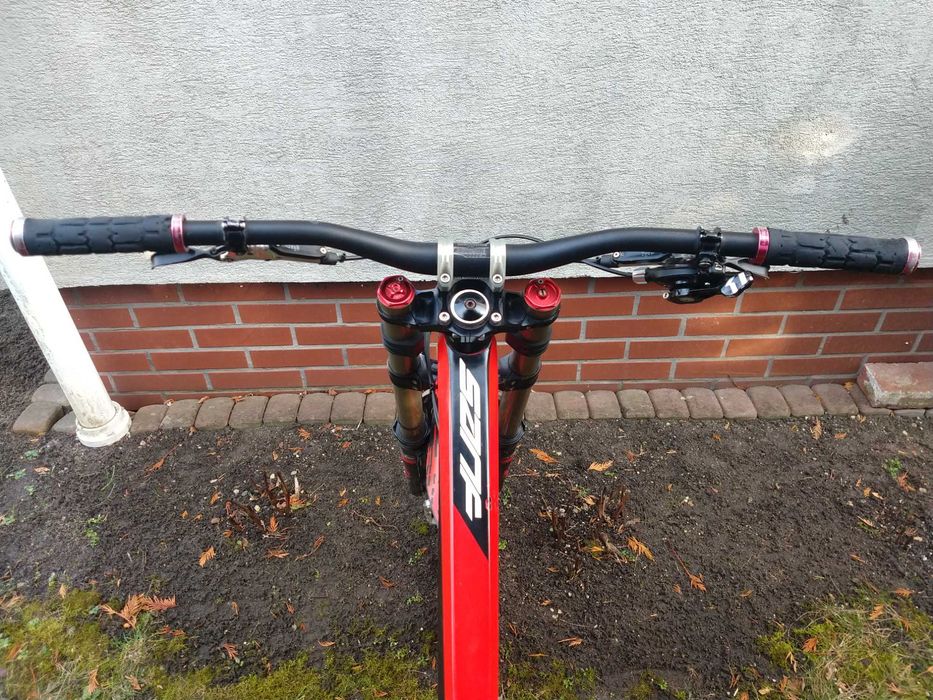 YT Tues CF PRO 2015 doinwestowany FR, DH