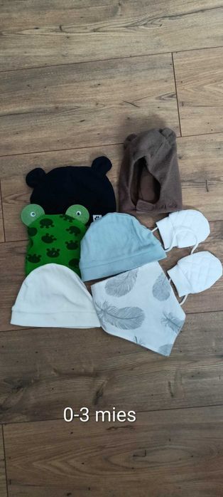 Czapeczki  0-3 miesiące