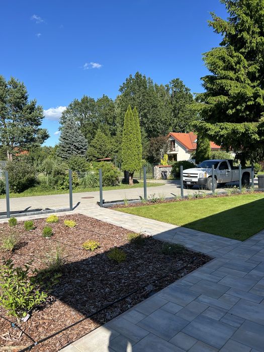 Usługi ogrodnicze - Zakładanie ogrodów / Systemy nawadniające.