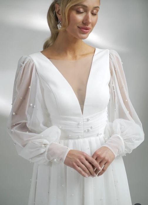 Сукня  Azaria від бренду,, muzyka bridal шили на замовлення