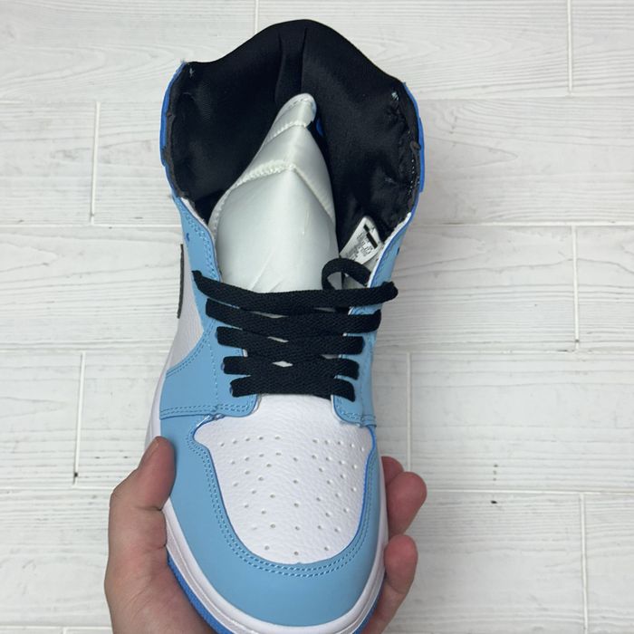 Чоловічі кросівки nike air jordan 1