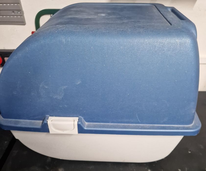 Vendo caixa de areia