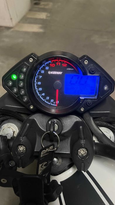 Keeway RKS 125 (ano 2016) Sempre de Garagem Muito Estimada