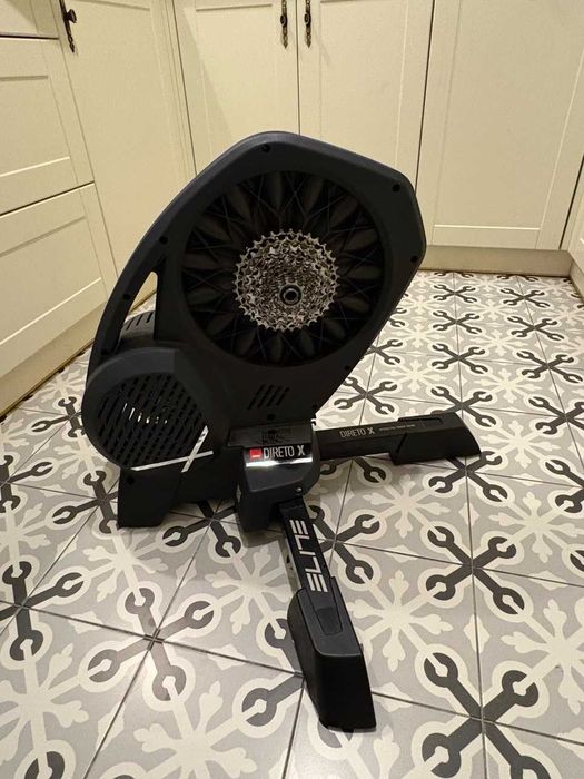 Trenażer rowerowy Elite Direto X z pomiarem mocy (smart trainer)