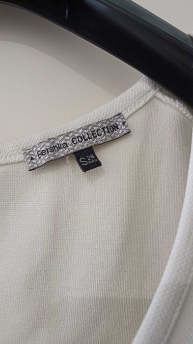 Vestido Bershka fecho