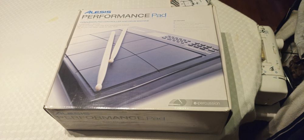 Alesis PerformancePad – Percussão Eletrónica | Caixa Original