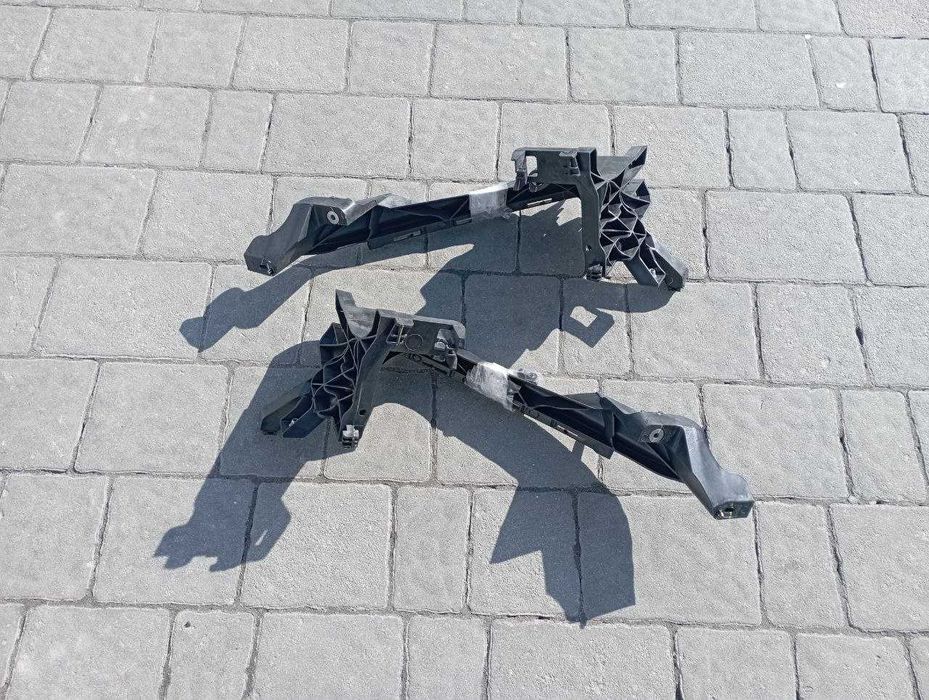 Audi Q5 80A Передній Лівий Правий Кронштейн Кріплення Обхват Фари