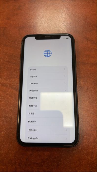 Apple Iphone 11 .
