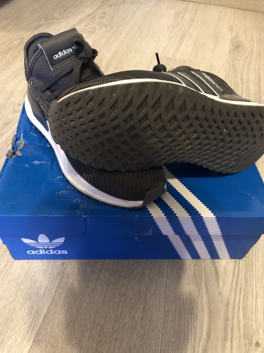 Ténis adidas u_path x