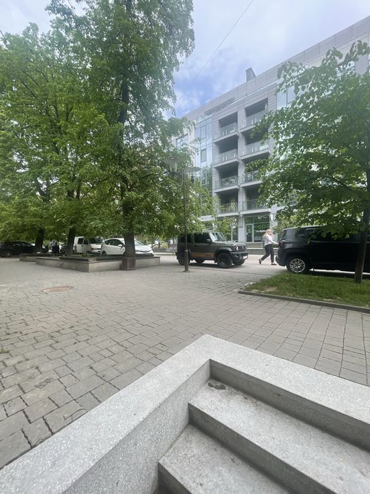 Оренда   , комерціія , приміщення  центер івано-франківськ.125м2  1 п!