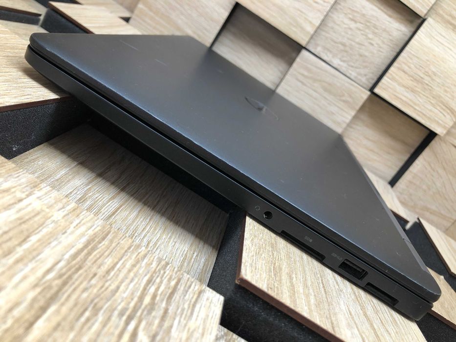 №5130 Ноутбук Dell Latitude E7470 14" FHD IPS/i5-6300U/SSD256Gb/8Gb