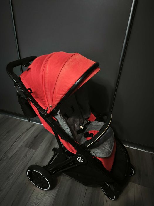 Прогулянкова коляска Babyzz B100