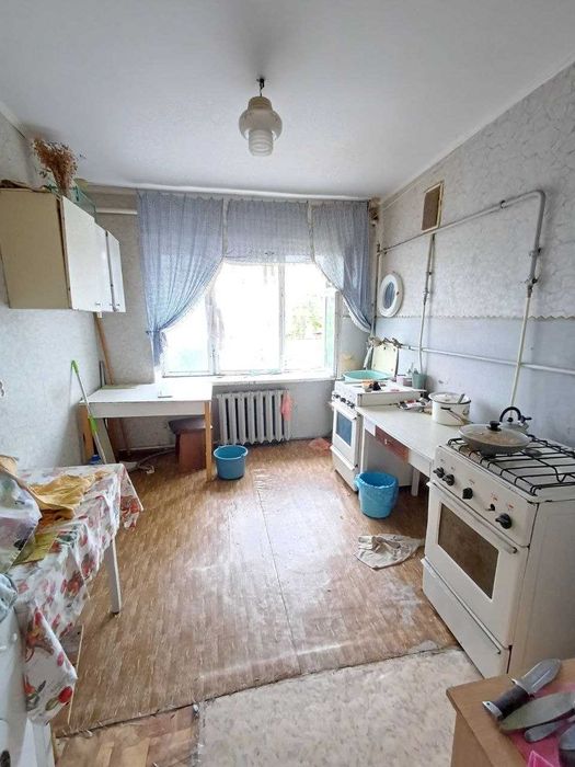 Бюджетна кімната, район Красний міст