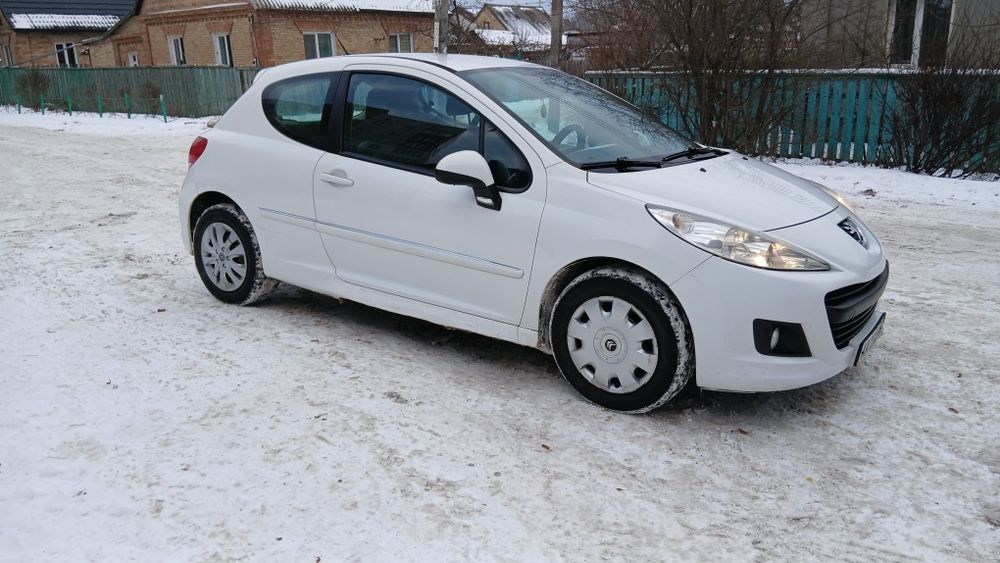 Продам пежо 207 стан авто відмінний