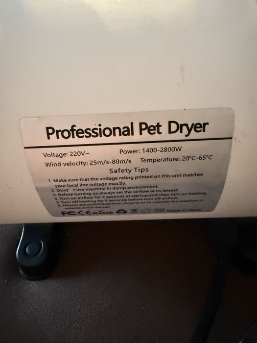 Profesjonalna suszarka dla psów, kotów oraz innych zwierząt domowych