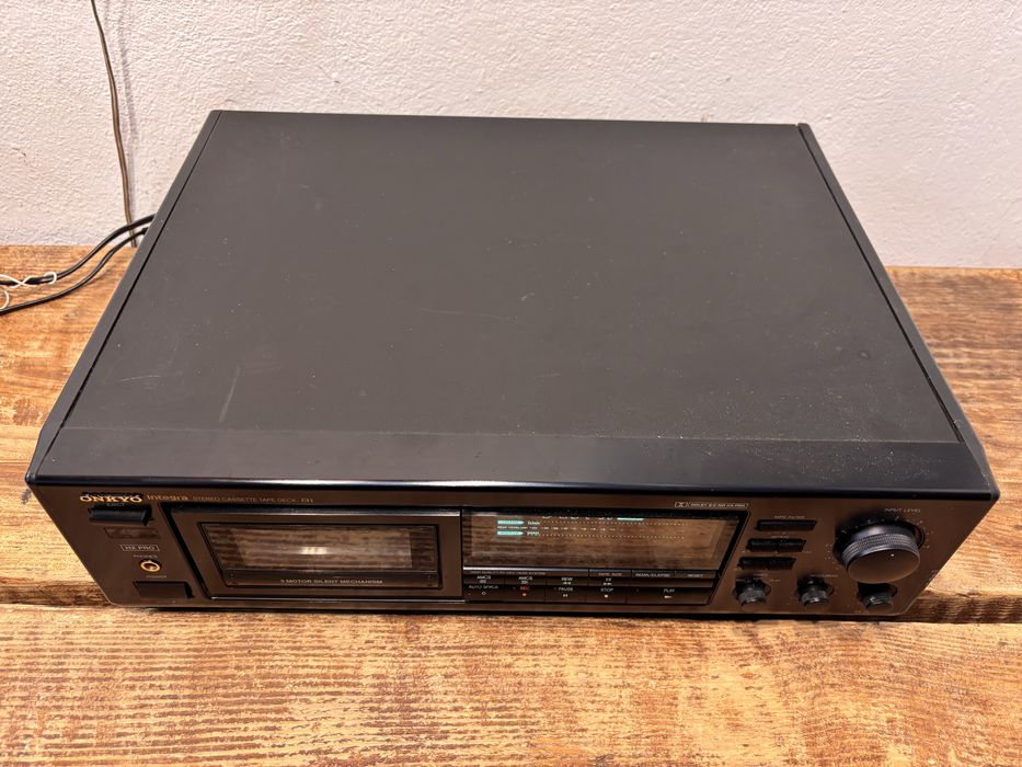 Magnetofon Onkyo Integra TA 2850