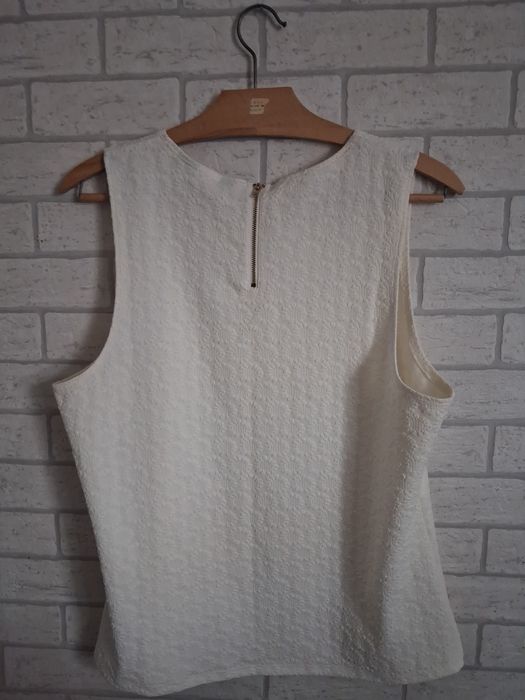 Elegancki biały top