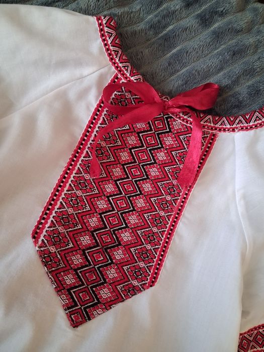 Вишиванка,вишитий костюм