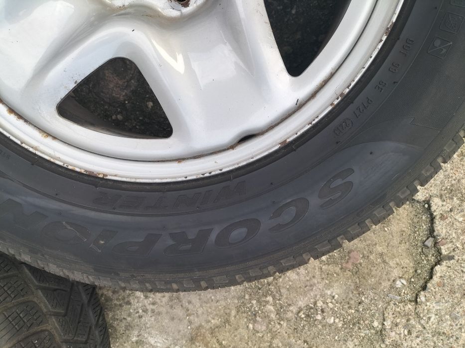 Opony Pirelli Scorpion zimowe 225/65 R17