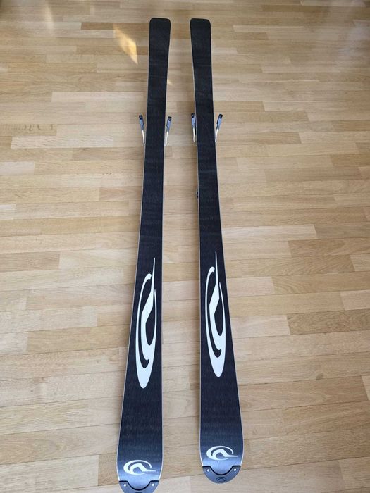 Narty zjazdowe męskie Volant Gravity 180 cm naostrzone i nasmarowane