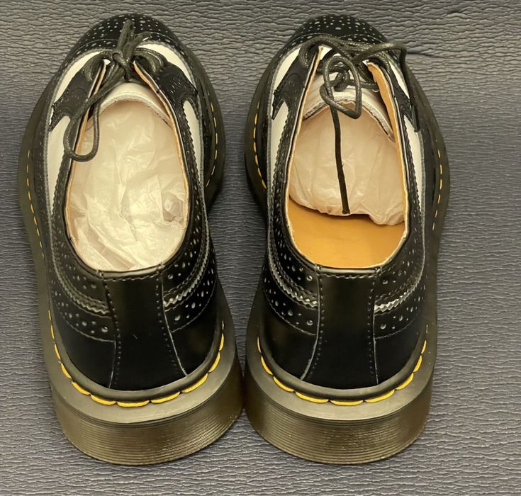 Półbuty skórzane alcaponki derby oxfordy eleganckie martensy lojdy