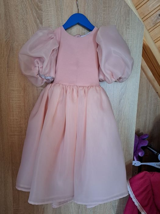 Платье с балетками