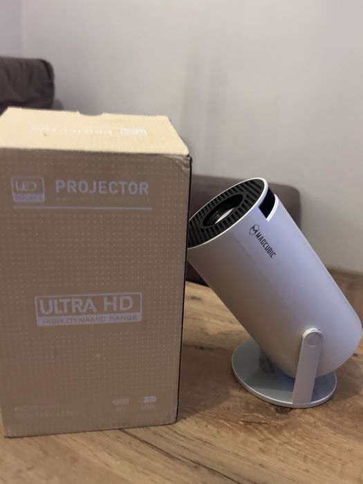 Rzutnik/projektor  do filmów