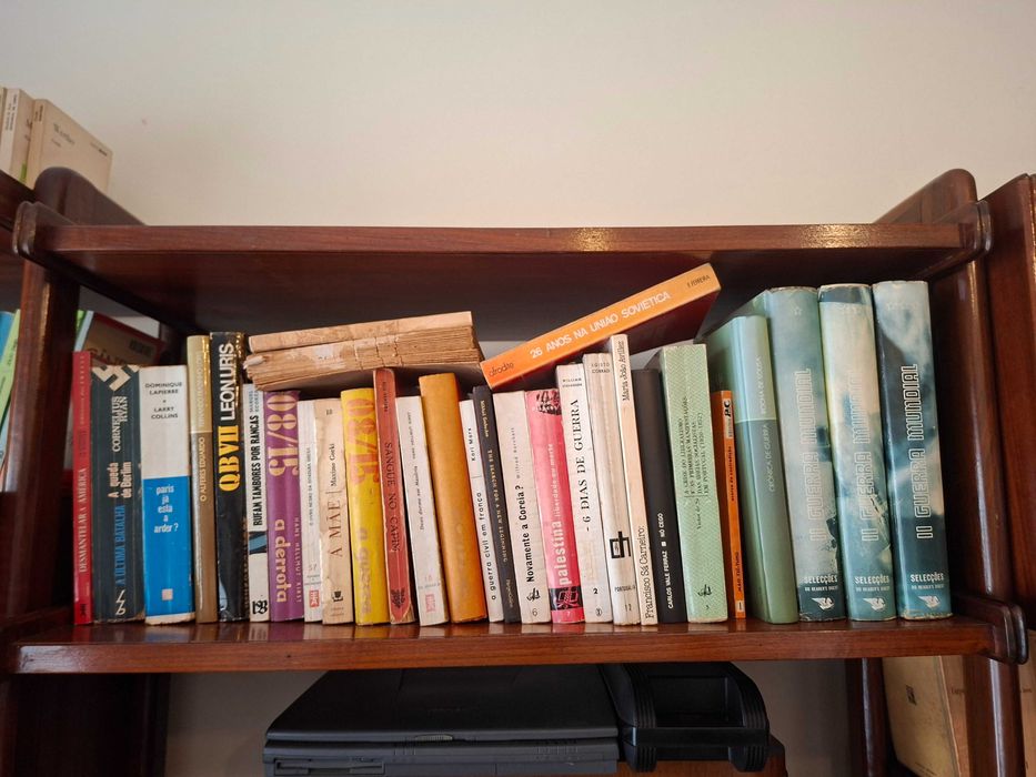 Politica, Militaria e Guerra - Lote de 26 livros