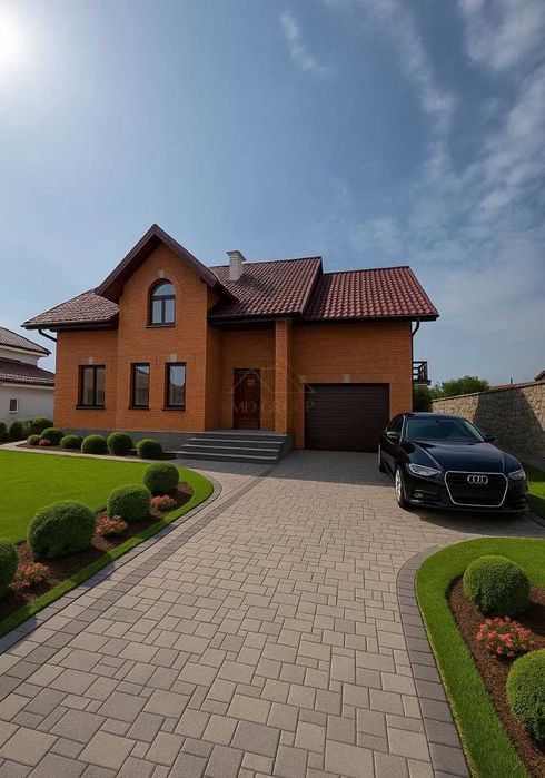 Будинок в Крихівцях з чорновим ремонтом, гаражем, підвалом та зем.діл.