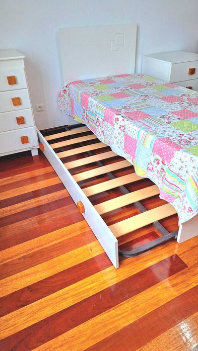 Quarto cama criança TRAMA (cama+colchão+mesa de cabeçeira+cómoda)