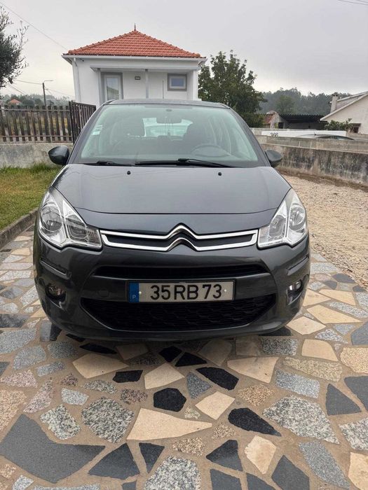 Carro C3 1200 gasolina