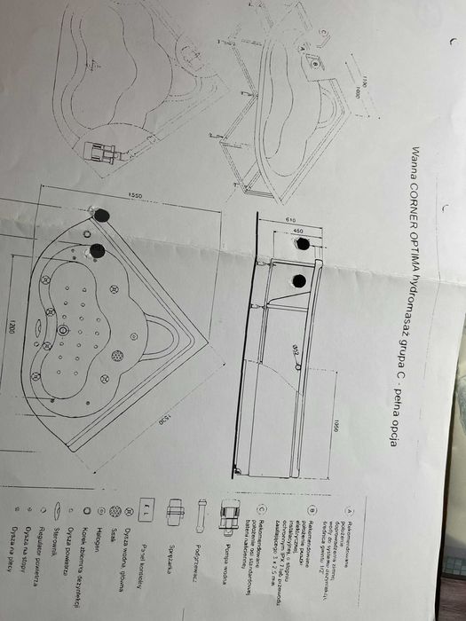 Wanna z hydromasażem firmy KOŁO narożna o wymiarach 150*150 cm