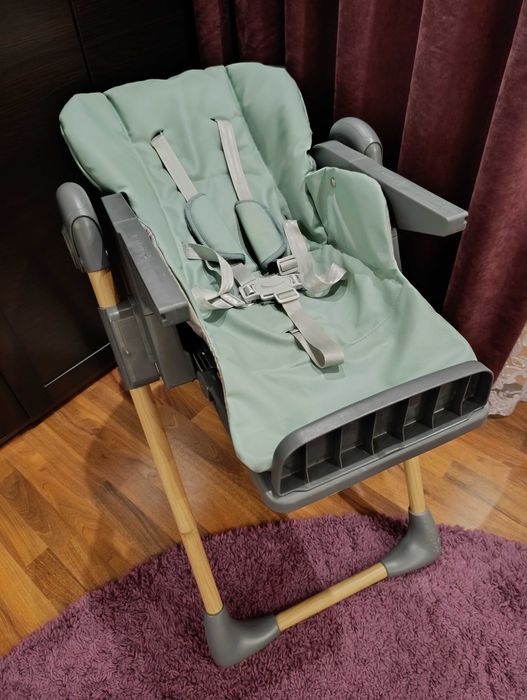 Стільчик для годування