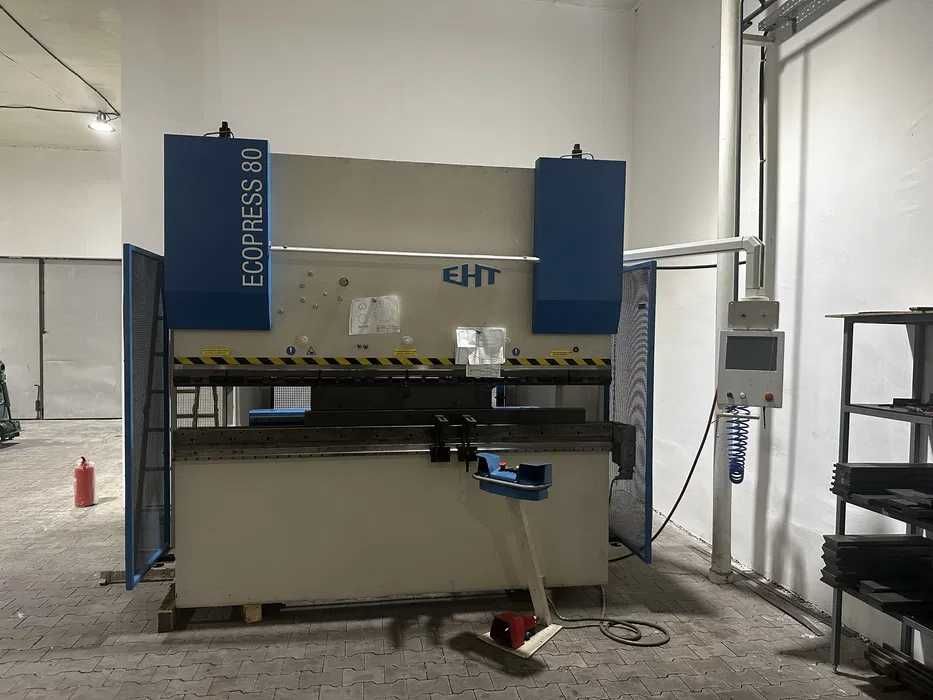 Лазерна різка, гнуття, зварювання металу та розробка креслень.