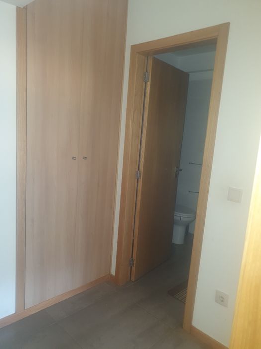 Vendo t4 renovado s. J. Madeira