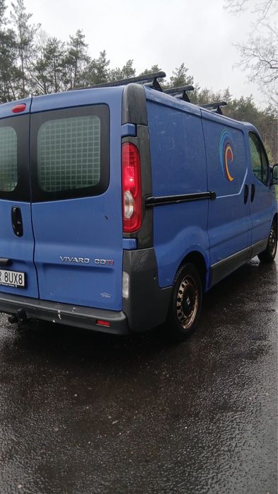 Opel vivaro 2.0.   .