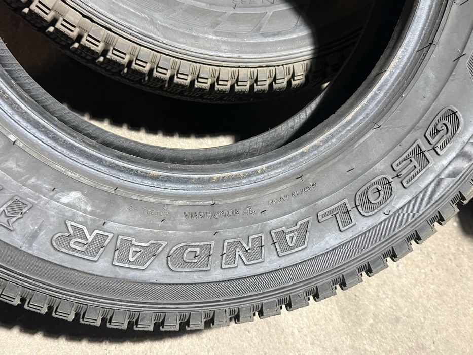 205/80R16 104TYokohama(zima)