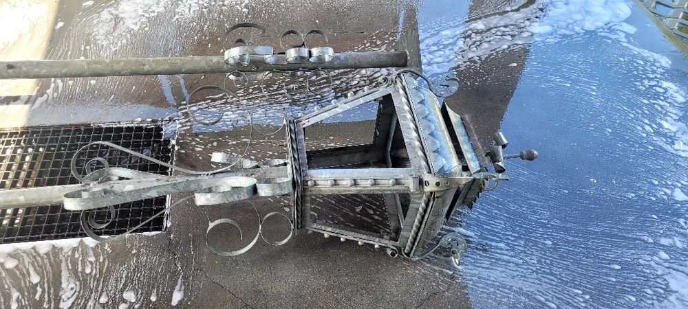 Lampy ocynk metal