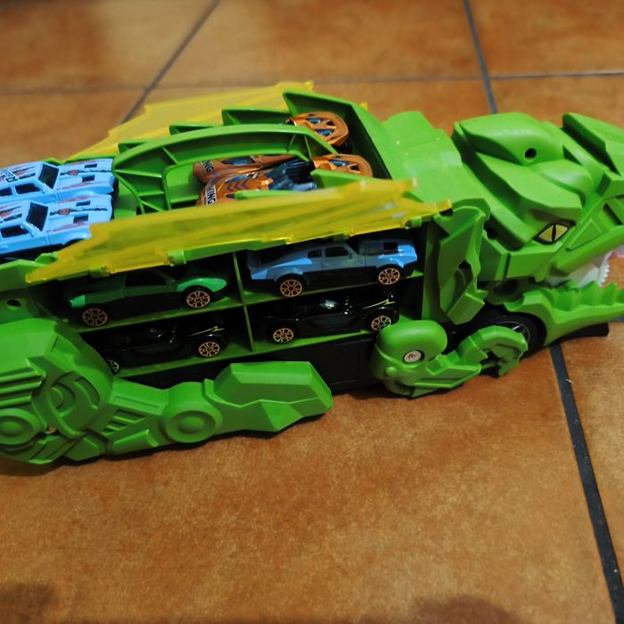 Porta carrinhos Dragão