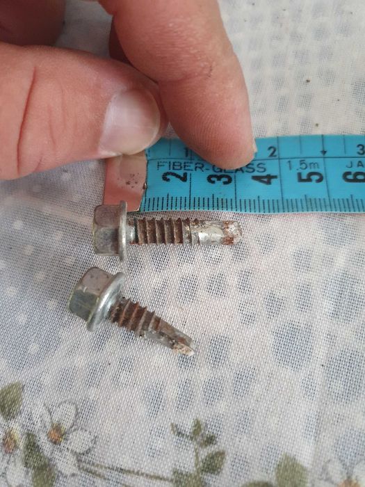 Parafusos auto perfurantes