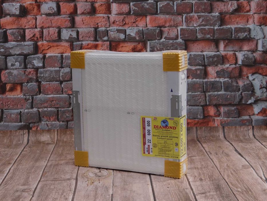 600x600 C22 Zasilanie Boczne  panelowy grzejnik CO  Szadek