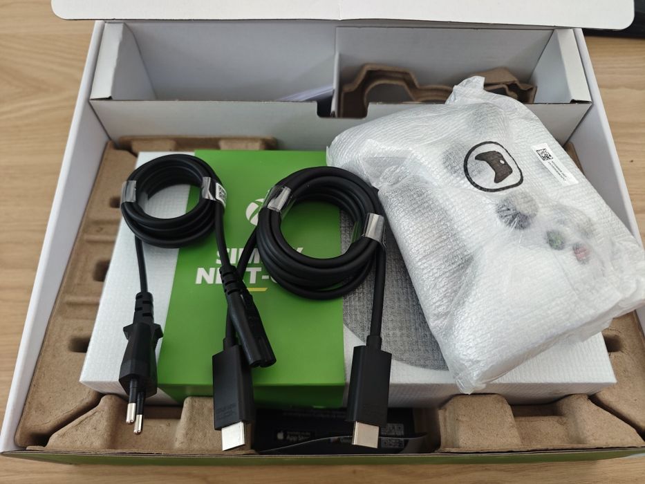 Nowy Xbox Series S 512gb , folie , gwarancja