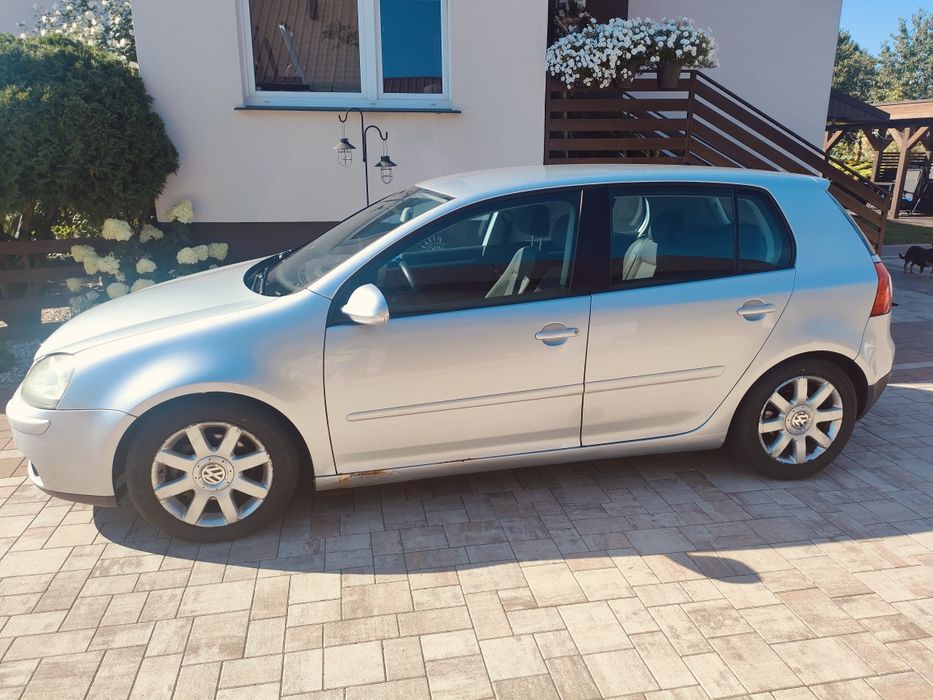 Golf  V  1.9 TDI , 105 KM  BKC, automat DSG