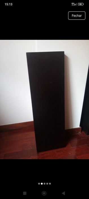 Prateleira de madeira